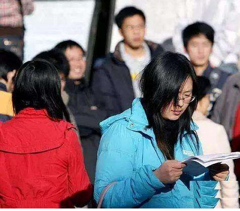 138萬人通過國考審核創7年之最 119個職位無人報